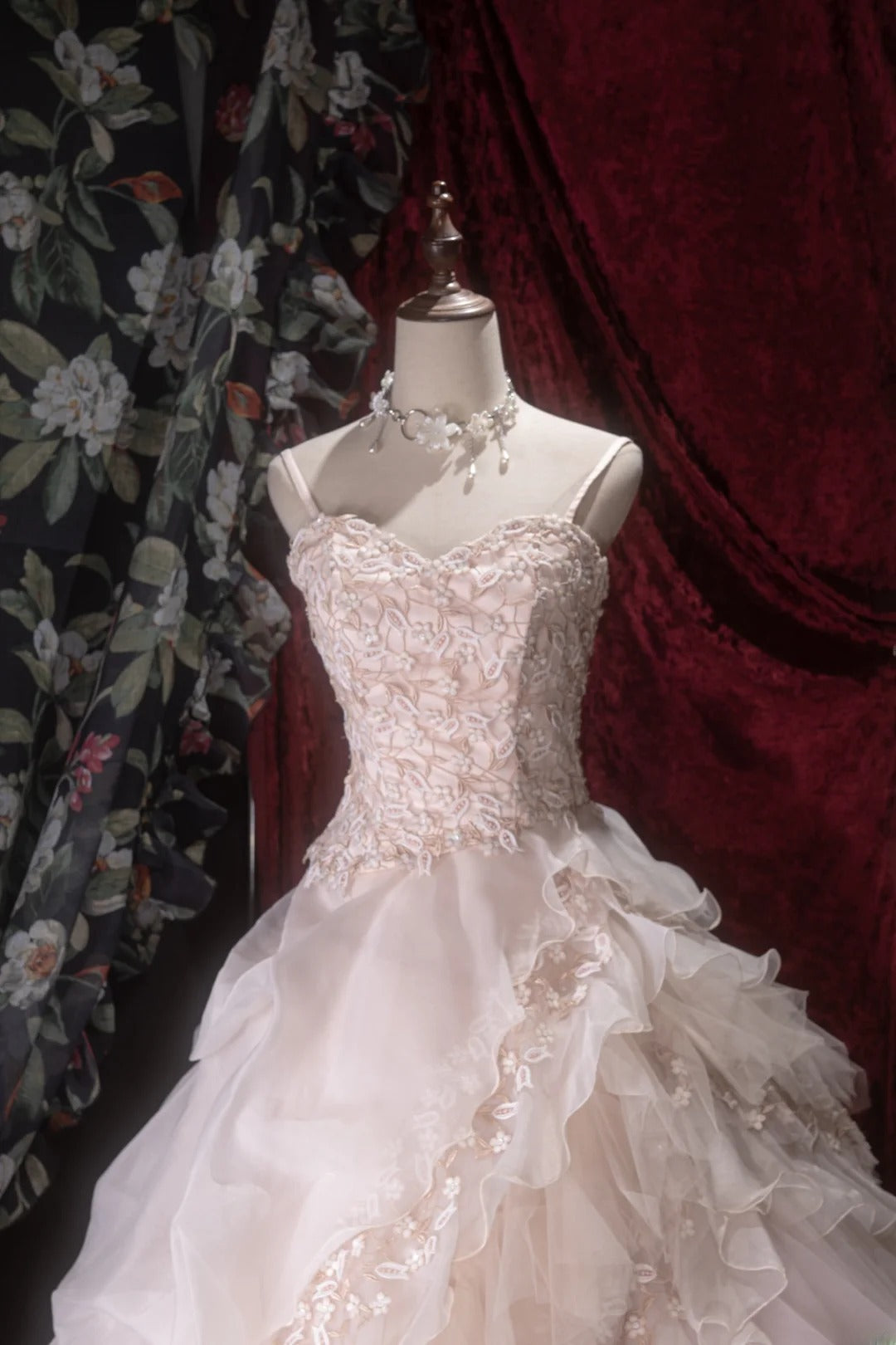 Elegant Ball Gown Spaghetti Straps Pink Tulle With Tiered Layers Long Quince Dress Quinceanera Dresses Formal Birthday Outfits RB8077