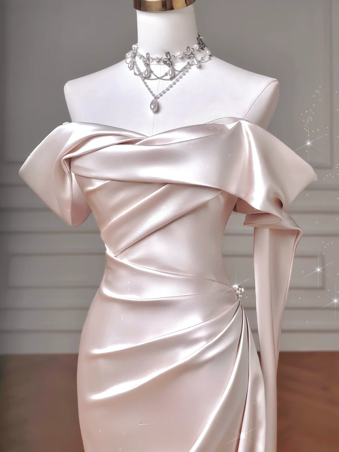 Timeless Wedding Dresses Mermaid Off The Shoulder Light Pink Satin Pleated Brides Dress Style For Brides With Corset Fitted Bridal Gowns AQ055