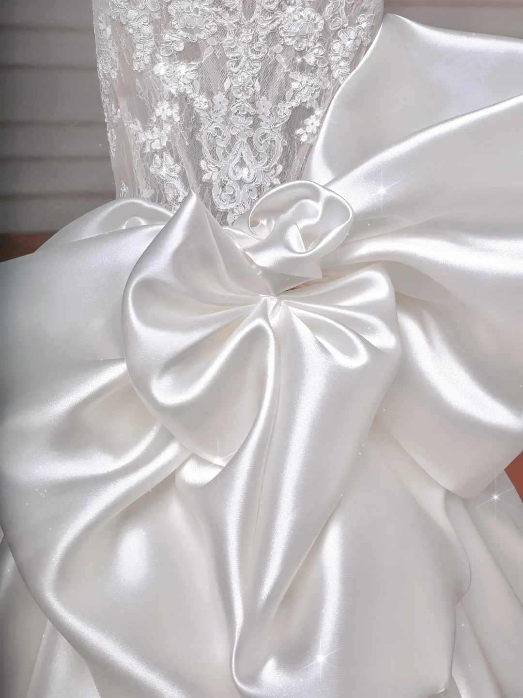 Timeless Wedding Dresses Mermaid Strapless White Sleeveless Lace Brides Dress Style For Brides With Corset Fitted Bridal Gowns AQ056