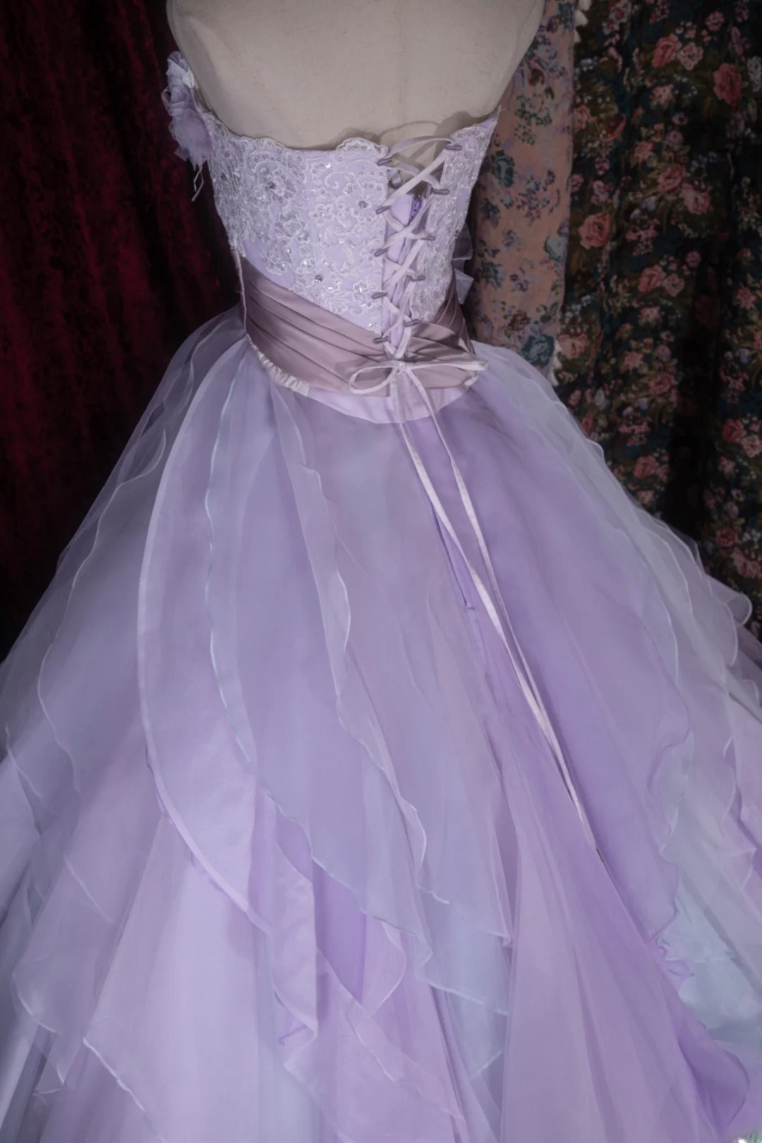 Elegant Ball Gown Strapless Lilac Tulle With Tiered Layers Long Quince Dress Quinceanera Dresses Formal Birthday Outfits RB8079