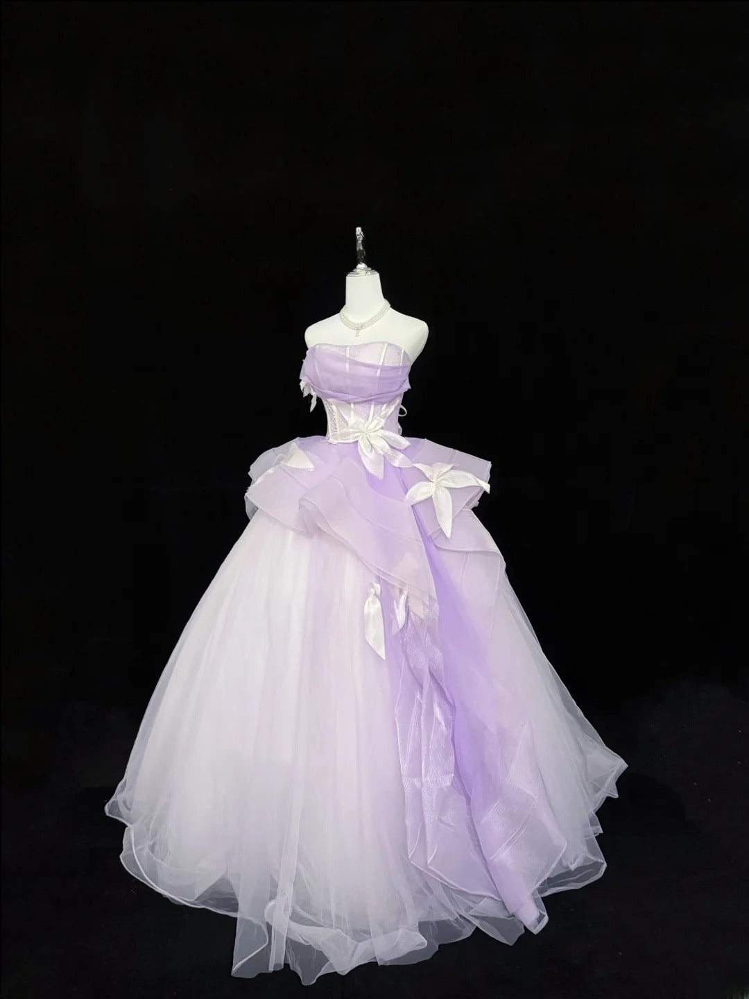 Modest Ball Gown Strapless Lilac Tulle With Flowers Ruffled Quince Dress Voluminous Sweet 16 Sweet Sixteen Outfits Vestido de RB7428
