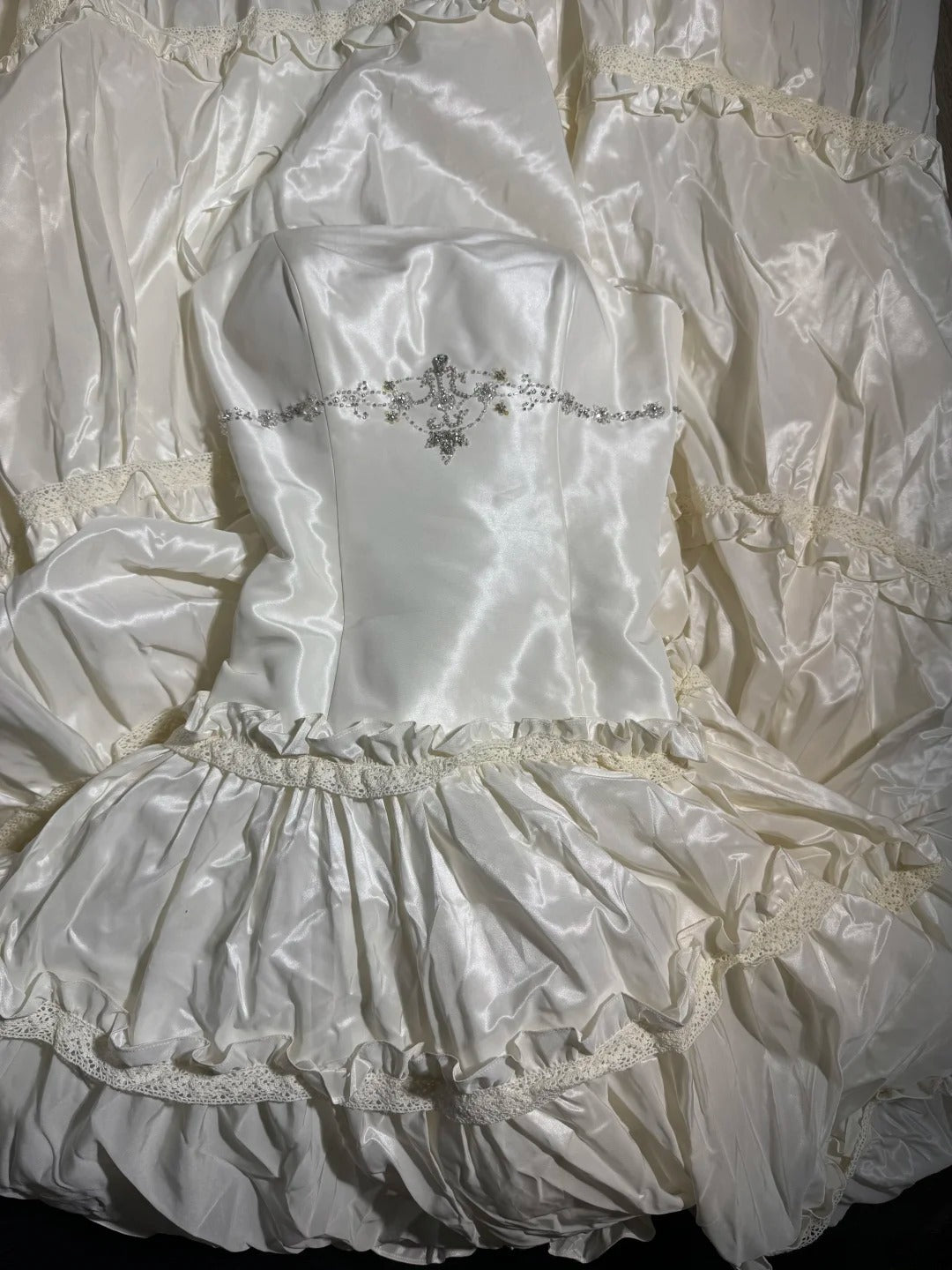 Vintage Long Wedding Gowns 1960s Dresses Ball Gown Strapless Style for Bride With Pleated Lace Train White Bridal Gown AS058