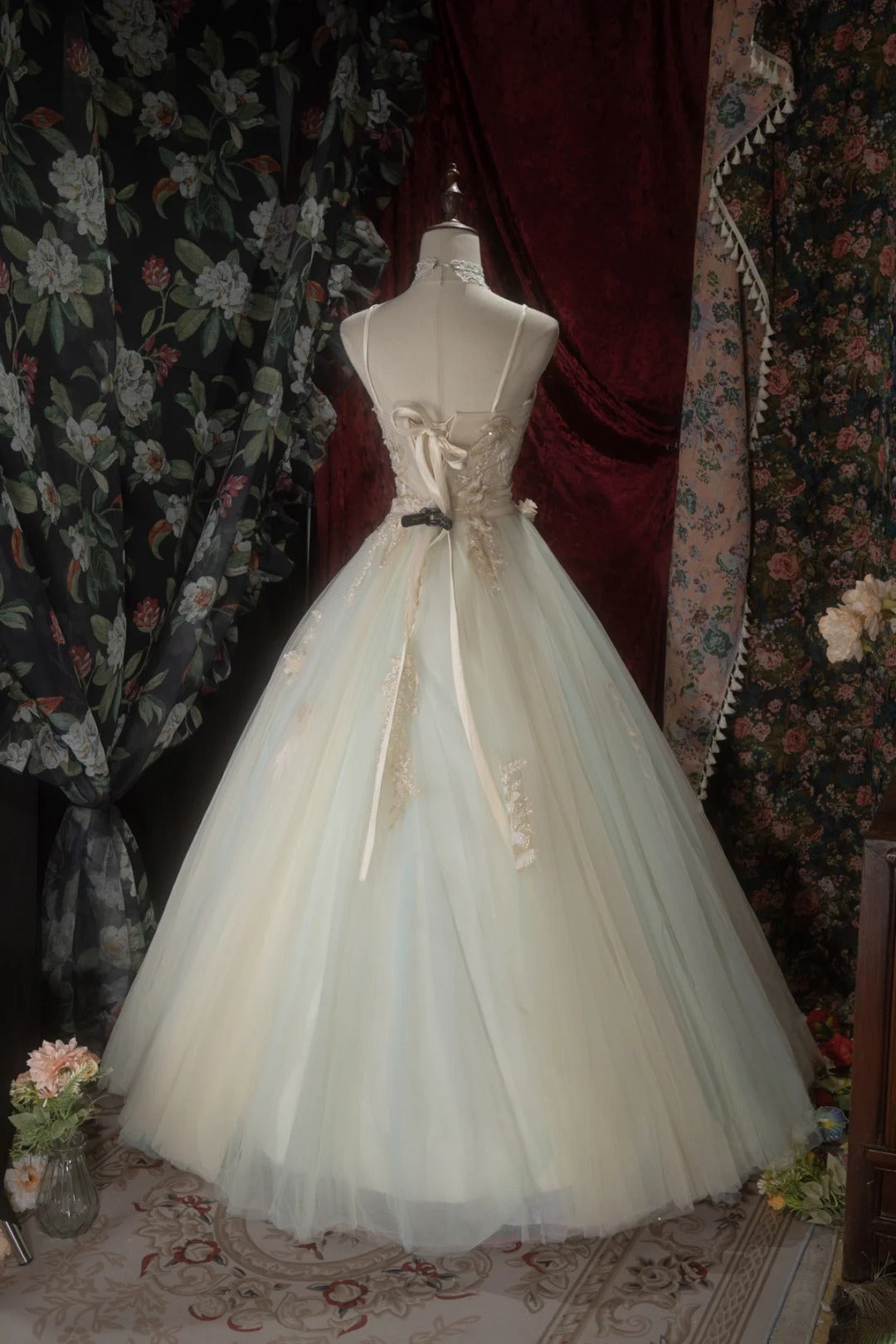 Elegant Ball Gown Spaghetti Straps Champagne Blue Tulle With Flowers Long Quince Dress Quinceanera Dresses Formal Birthday Outfits RB8080