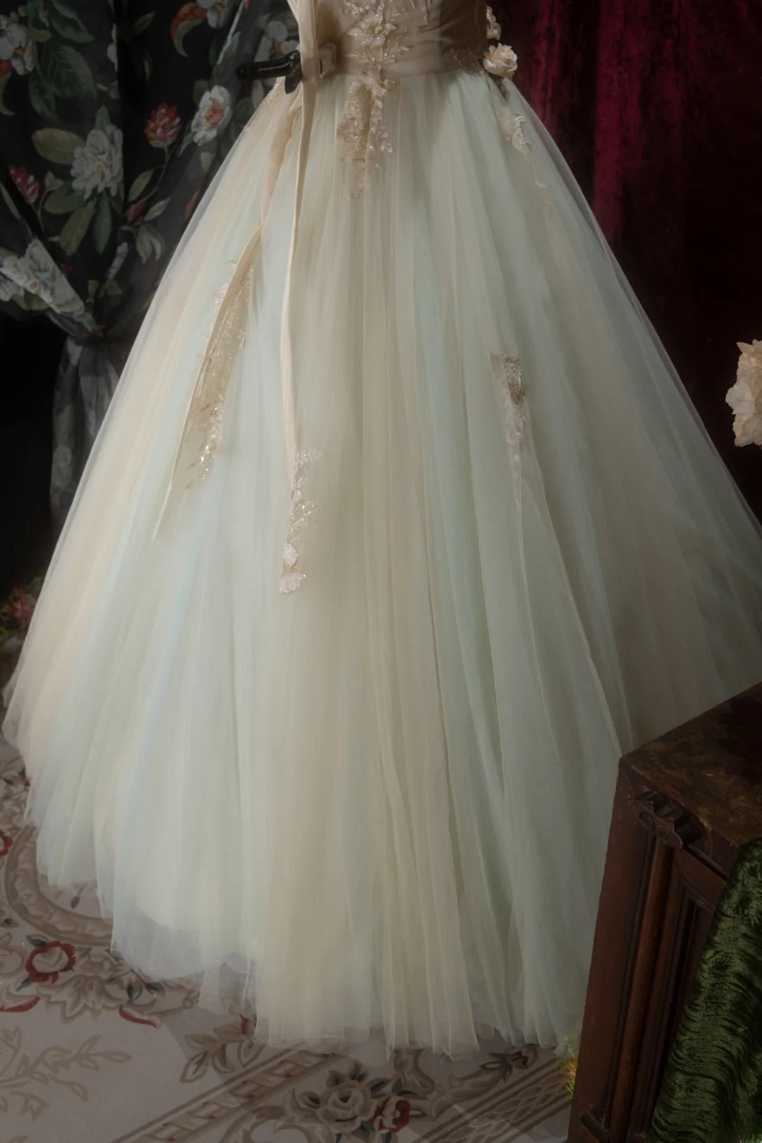 Elegant Ball Gown Spaghetti Straps Champagne Blue Tulle With Flowers Long Quince Dress Quinceanera Dresses Formal Birthday Outfits RB8080