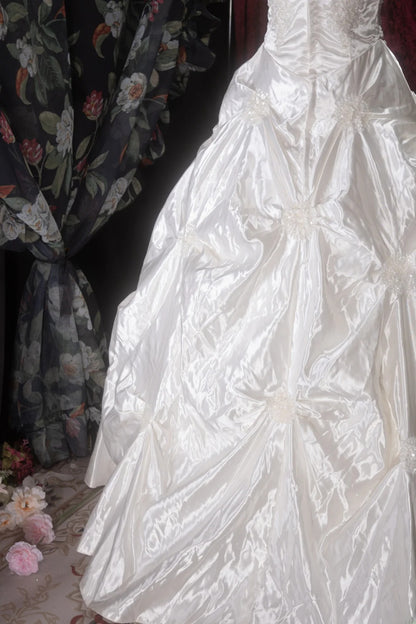Beautiful Ball Gown Strapless White Taffeta With Lace Long Autumn Brides Gown Bridal Dress Wedding Dresses RB8081