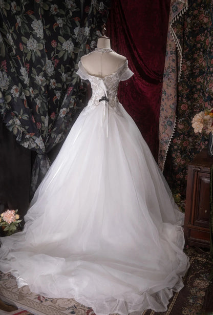 Beautiful Ball Gown Off The Shoulder White Tulle With Lace Long Autumn Brides Gown Bridal Dress Wedding Dresses RB8083