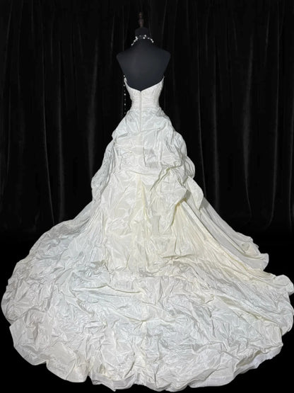 Vintage Long Wedding Gowns 1960s Dresses Princess Ball Gown Strapless Style for Bride With Pleated Ruffles Train White Bridal Dress AS061
