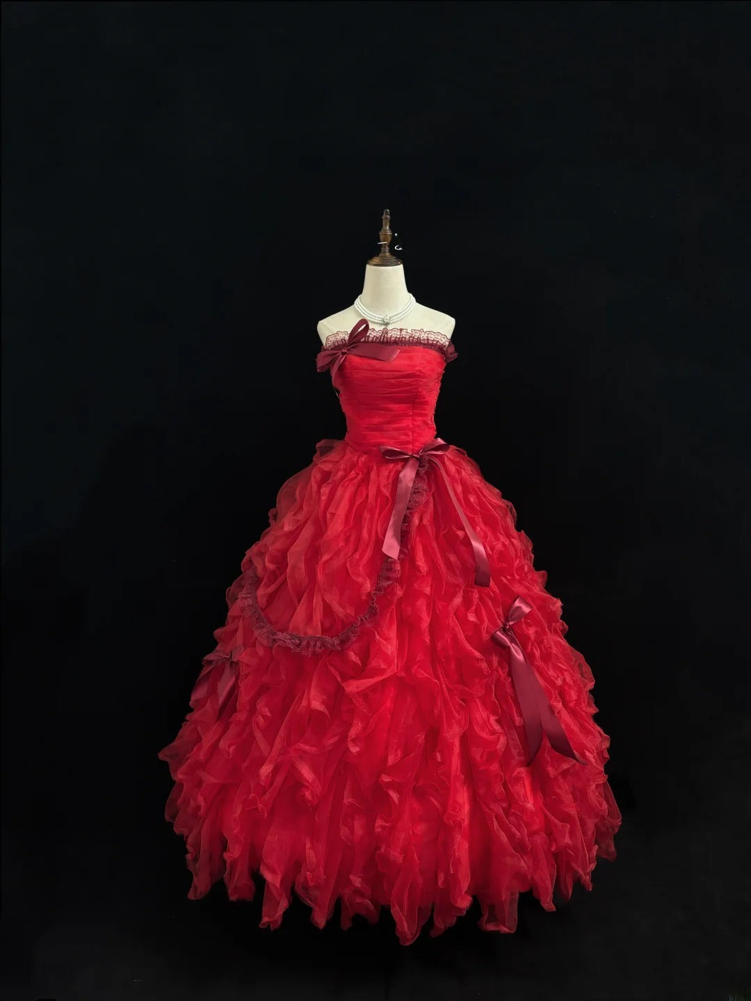 Stunning Ball Gown Strapless Red Tulle With Tiered Layers Quince Dress Voluminous Sweet 16 Sweet Sixteen Outfits Vestido de RB7433
