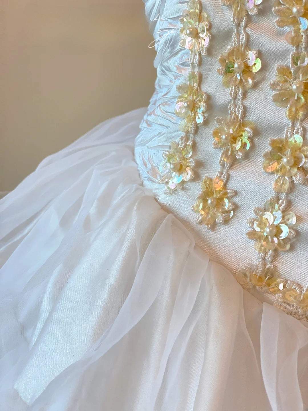 Quinceanera Dress With Sleeves Tulle Ball Gown Sweetheart Sweet 15 15th Birthday Gown RB9048