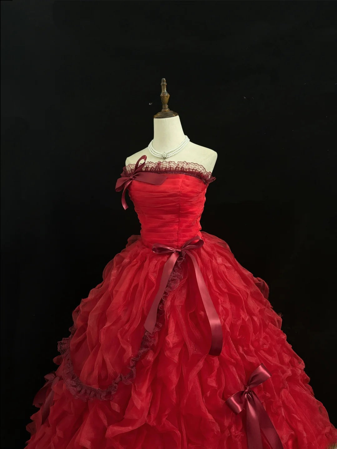 Stunning Ball Gown Strapless Red Tulle With Tiered Layers Quince Dress Voluminous Sweet 16 Sweet Sixteen Outfits Vestido de RB7433