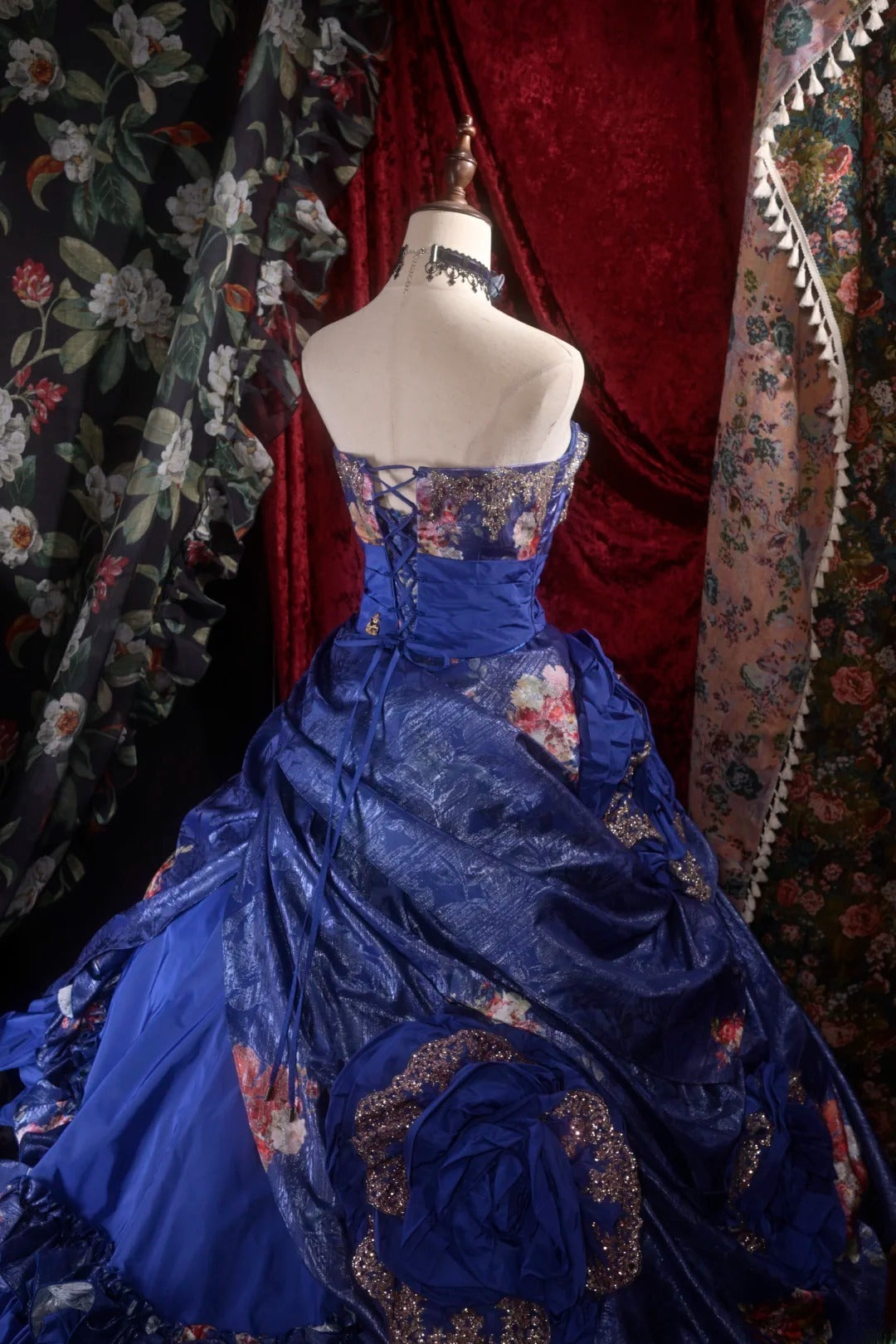 Elegant Ball Gown Sweetheart Royal Blue With Ruffled Flowers Long Quince Dress Quinceanera Dresses Formal Birthday Outfits RB8090