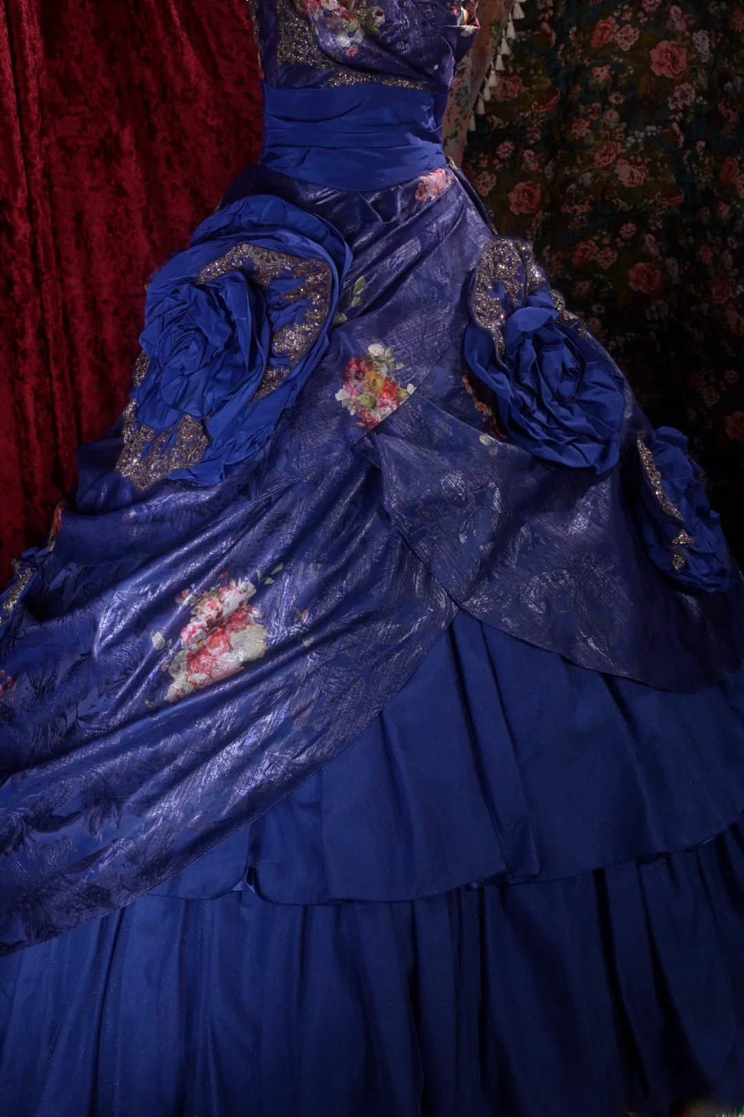 Elegant Ball Gown Sweetheart Royal Blue With Ruffled Flowers Long Quince Dress Quinceanera Dresses Formal Birthday Outfits RB8090