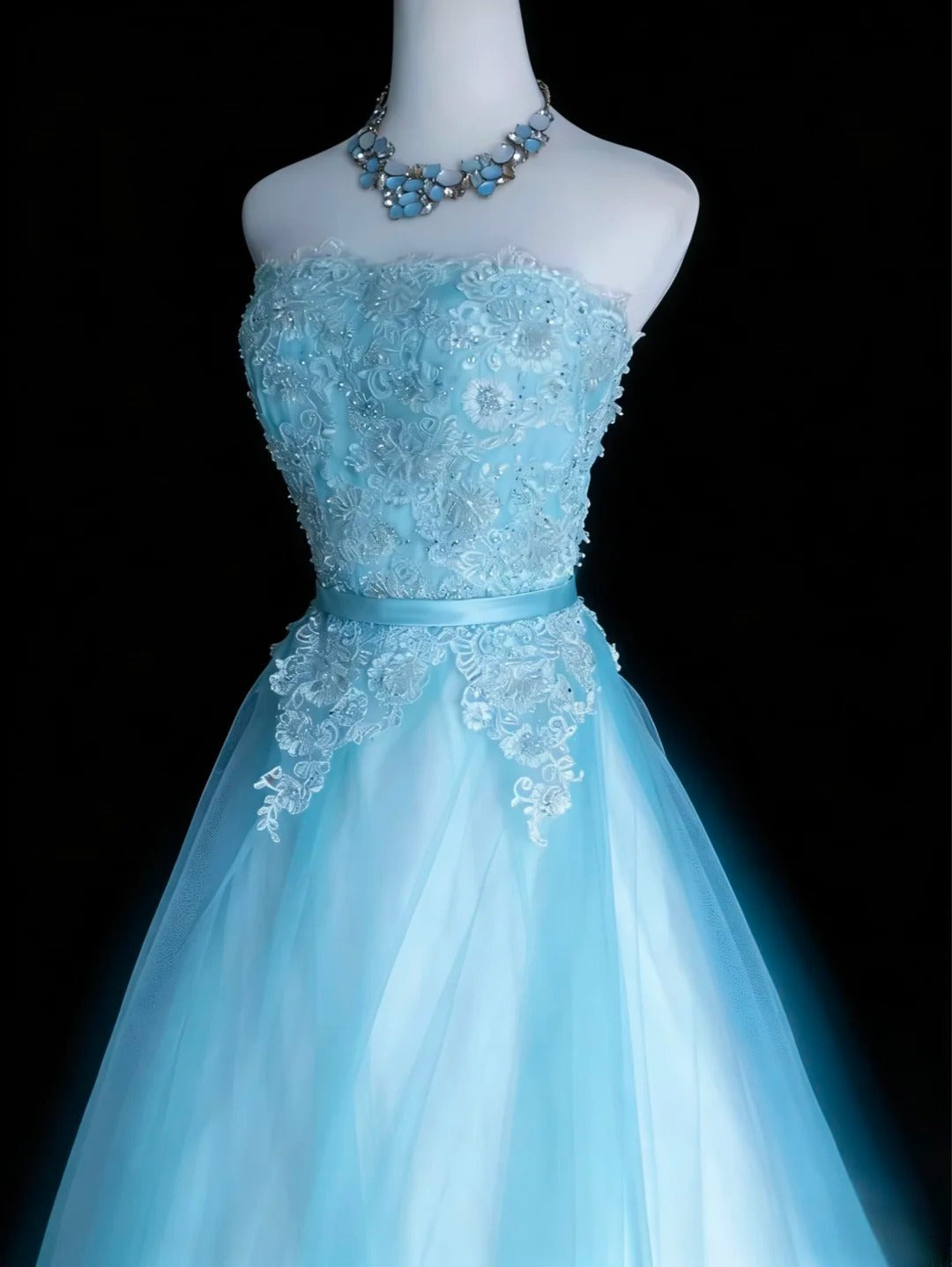 Classy Ball Gown Strapless Blue Tulle Sleeveless For Women Long Prom Dresses Senior High School Birthday Outfits AS069
