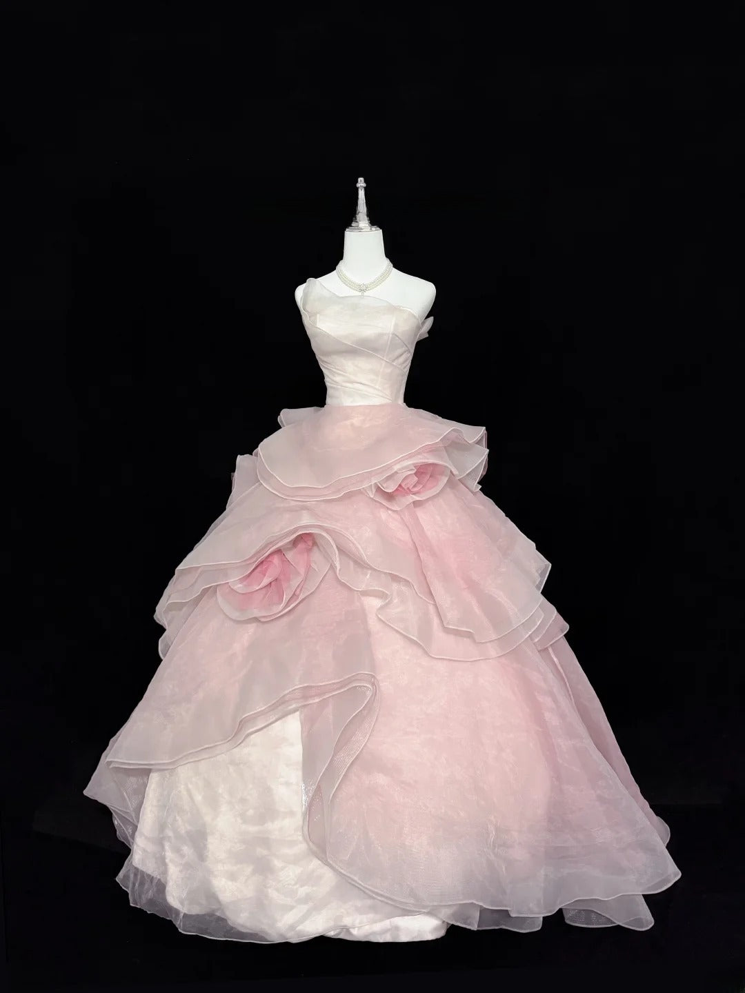 Stunning Ball Gown Strapless Pink Tulle With Tiered Layers Quince Dress Voluminous Sweet 16 Sweet Sixteen Outfits Vestido de 15 RB7440