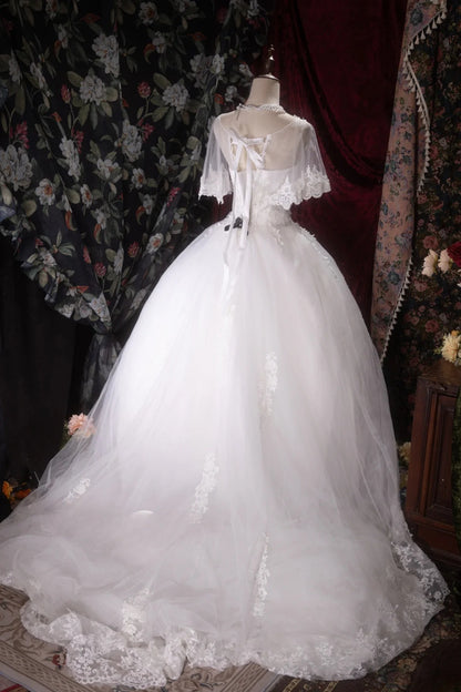 Beautiful Ball Gown Sweetheart White Tulle With Lace Cape Long Autumn Brides Gown Bridal Dress Wedding Dresses RB8092