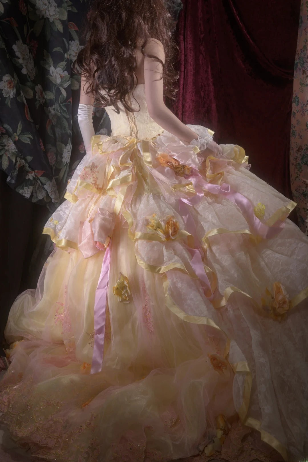 Elegant Ball Gown Strapless Yellow With Ruffled Tiered Flowers Long Quince Dress Quinceanera Dresses Formal Birthday Outfits RB8092