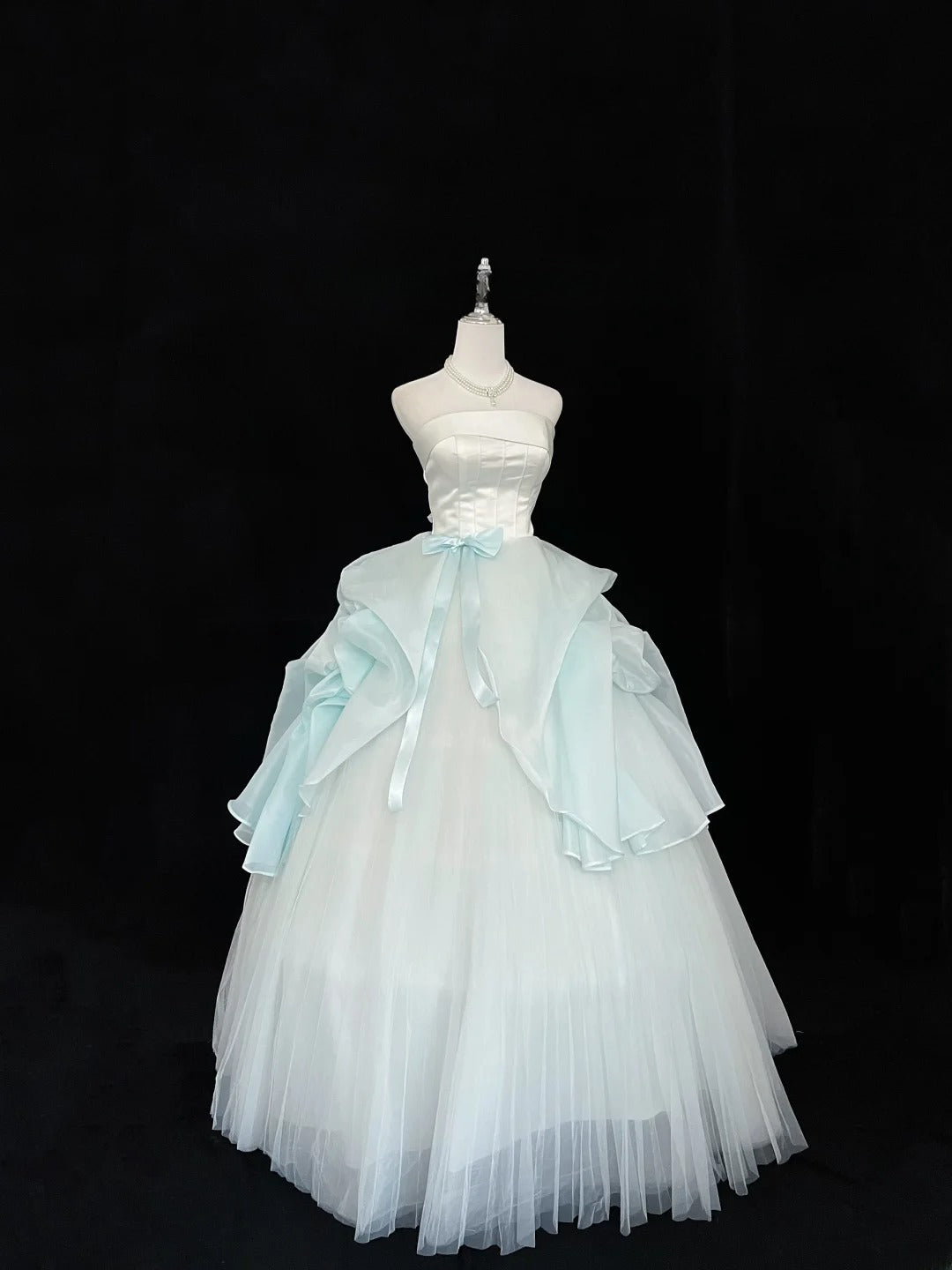 Classy Ball Gown Strapless Blue Tulle With Bow Quince Dress Voluminous Sweet 16 Quinceanera Dresses Vestido de RB7445