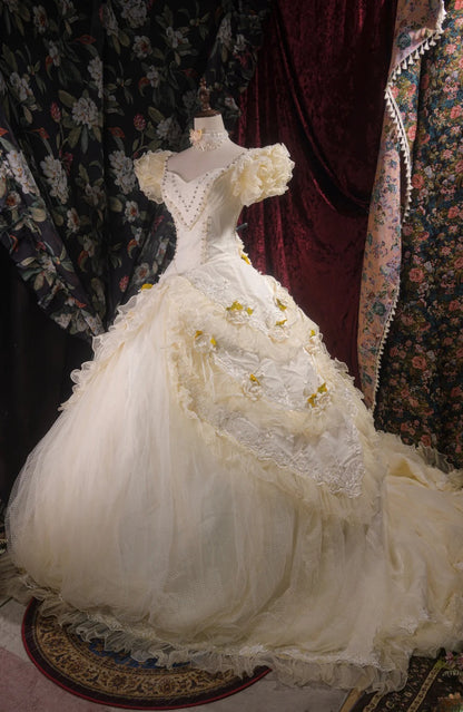 Vintage Ball Gown Sweetheart Light Yellow Tulle With Flowers Tulle Long Autumn Brides Gown Bridal Dress Wedding Dresses RB8095