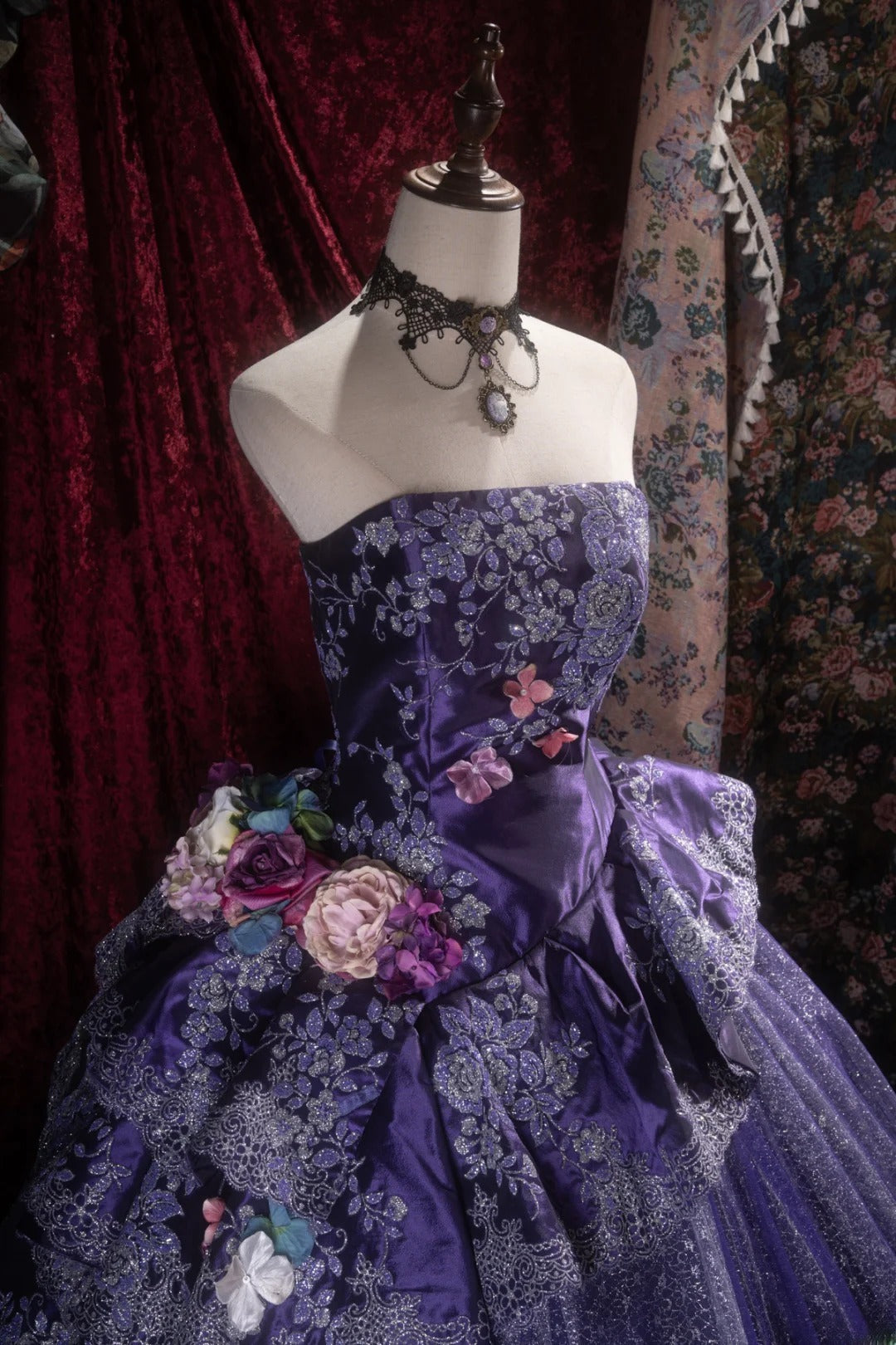 Elegant Ball Gown Strapless Purple Satin With Ruffled Tiered Long Quince Dress Quinceanera Dresses Formal Birthday Outfits RB8096
