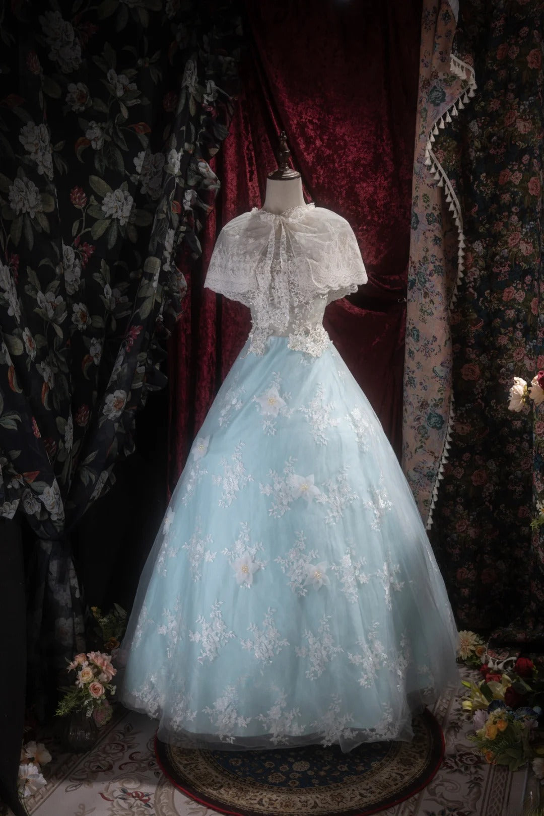 Pretty Ball Gown Scoop Light Sky Blue Tulle With Appliqued Long Quince Dress Quinceanera Dresses Formal Birthday Outfits RB8098