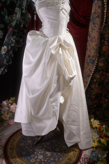 Vintage Ball Gown Strapless White Satin With Pearls Long Autumn Brides Gown Bridal Dress Wedding Dresses RB8100