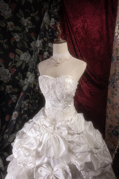 Pretty Ball Gown Sweetheart White Satin With Appliqued Long Quince Dress Quinceanera Dresses Formal Birthday Outfits RB8101
