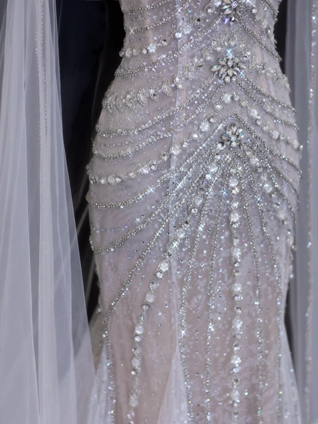 Timeless Wedding Gowns Dresses Romantic Mermaid Spaghetti Strap for Bride Tulle With Silver Beadings White Petite/Plus Size Bridal Gown For Women SA082