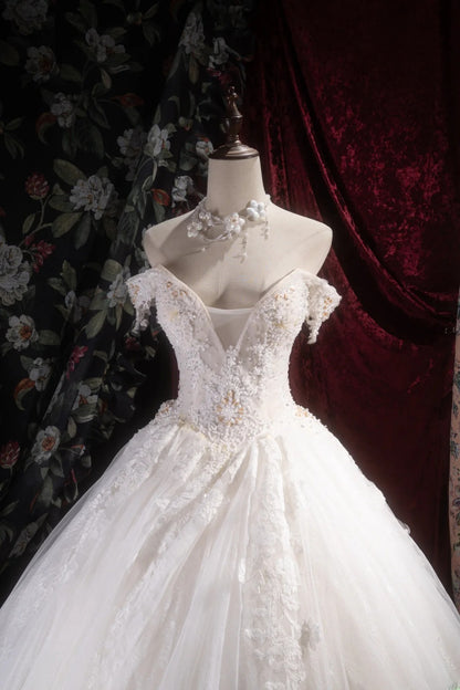 Vintage Ball Gown Off The Shoulder White Tulle With Appliqued Long Autumn Brides Gown Bridal Dress Wedding Dresses RB8104