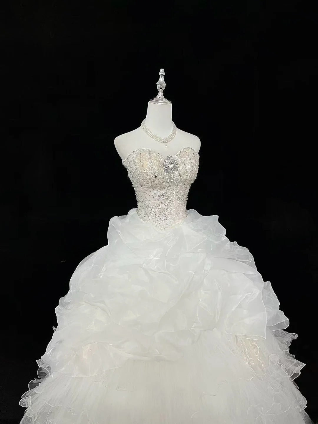 Cute Ball Gown Sweetheart Organza With Silver Beading Quince Dress Voluminous Sweet 16 Sweet Sixteen Outfits Vestido de 15 RB7459