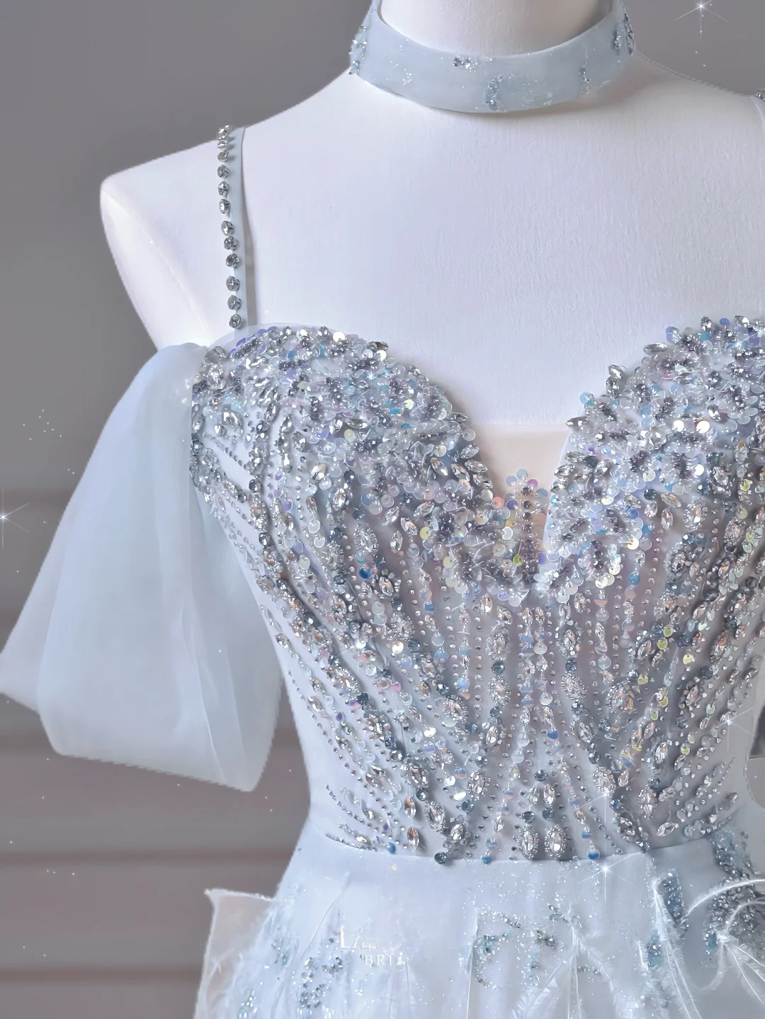 Elegant Ball Gown Off The Shoulder Light Sky Blue Tulle Long Formal Prom Evening Dress Dinner Outfits Party Gowns AQ092