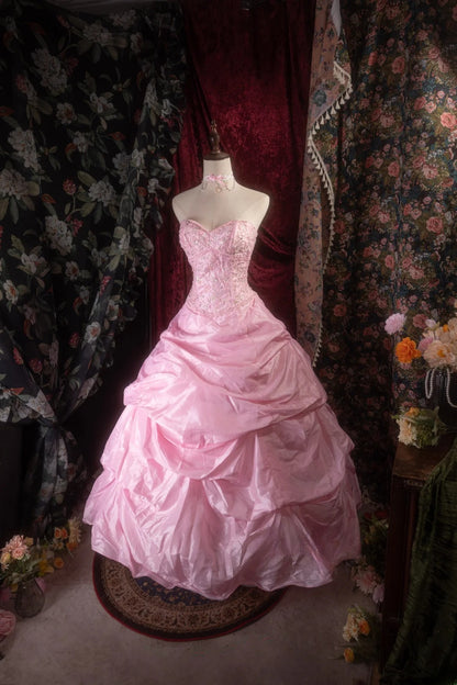 Pretty Ball Gown Sweetheart Pink Satin With Tiered Lace Long Quince Dress Quinceanera Dresses Formal Birthday Outfits RB8111