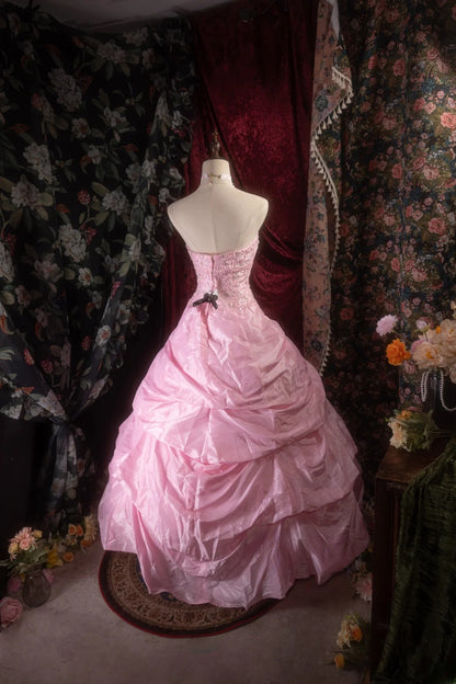 Pretty Ball Gown Sweetheart Pink Satin With Tiered Lace Long Quince Dress Quinceanera Dresses Formal Birthday Outfits RB8111