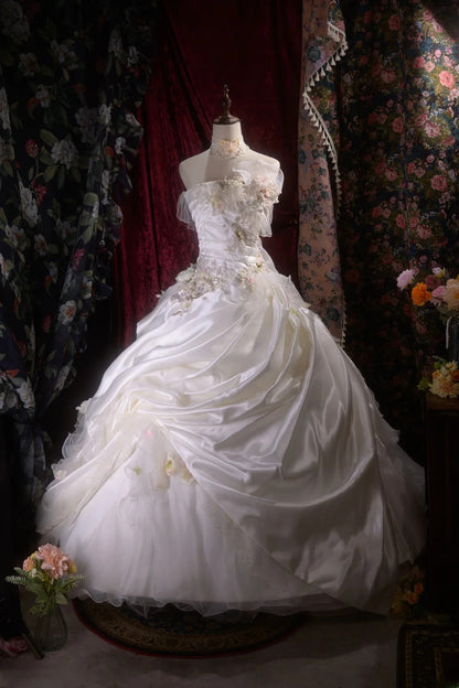 Pretty Ball Gown Strapless White Satin With Tiered Flowers Long Quince Dress Quinceanera Dresses Formal Birthday Outfits RB8112