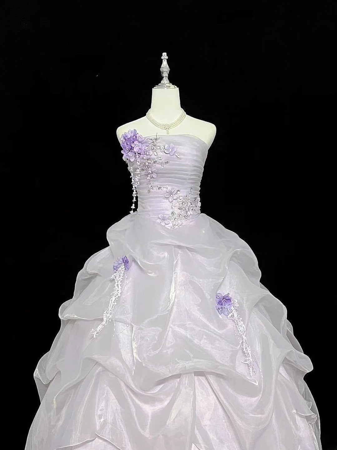 Cute Ball Gown Strapless Lilac Organza With Appliqued Quince Dress Voluminous Sweet 16 Sweet Sixteen Outfits Vestido de 15 RB7466