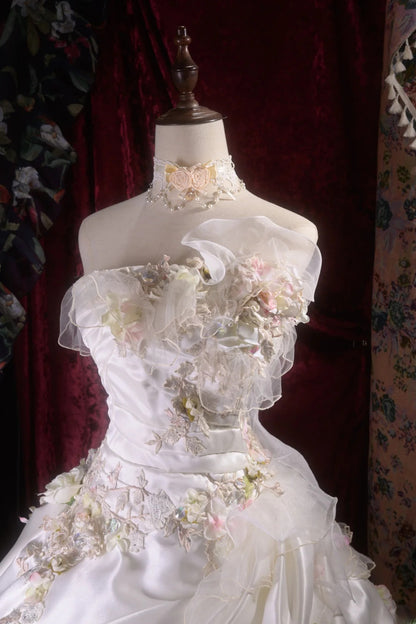 Pretty Ball Gown Strapless White Satin With Tiered Flowers Long Quince Dress Quinceanera Dresses Formal Birthday Outfits RB8112