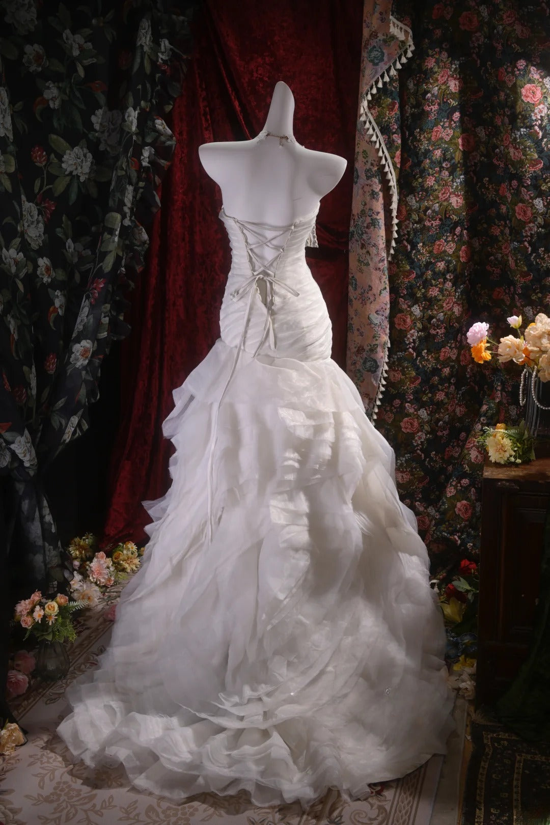 Vintage Mermaid Strapless 1950s White Tulle With Tiered Long Autumn Brides Gown Bridal Dress Wedding Dresses RB8113