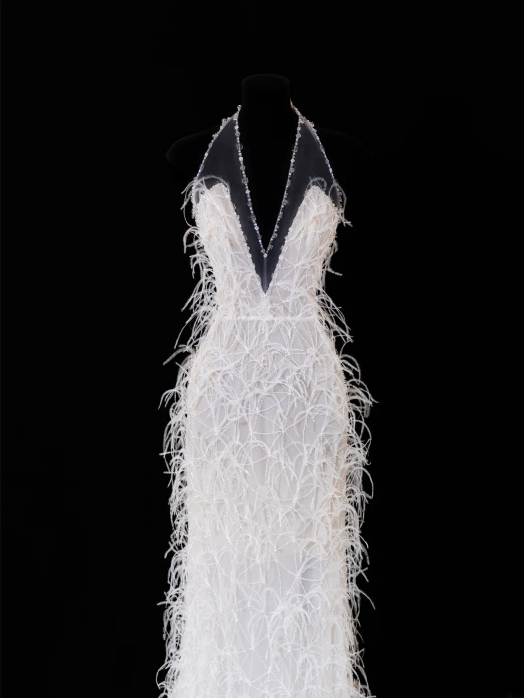Timeless Wedding Gowns Dresses Romantic Mermaid V Neck for Bride With Feather White Petite/Plus Size Bridal Gown For Women SA097