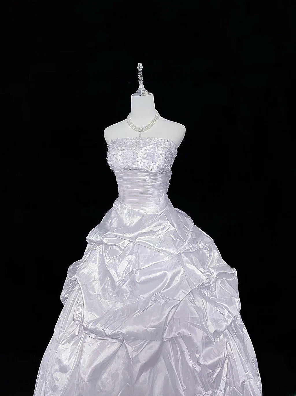 Cute Ball Gown Strapless Lilac Taffeta With Beading Quince Dress Voluminous Sweet 16 Sweet Sixteen Outfits Vestido de 15 RB7468