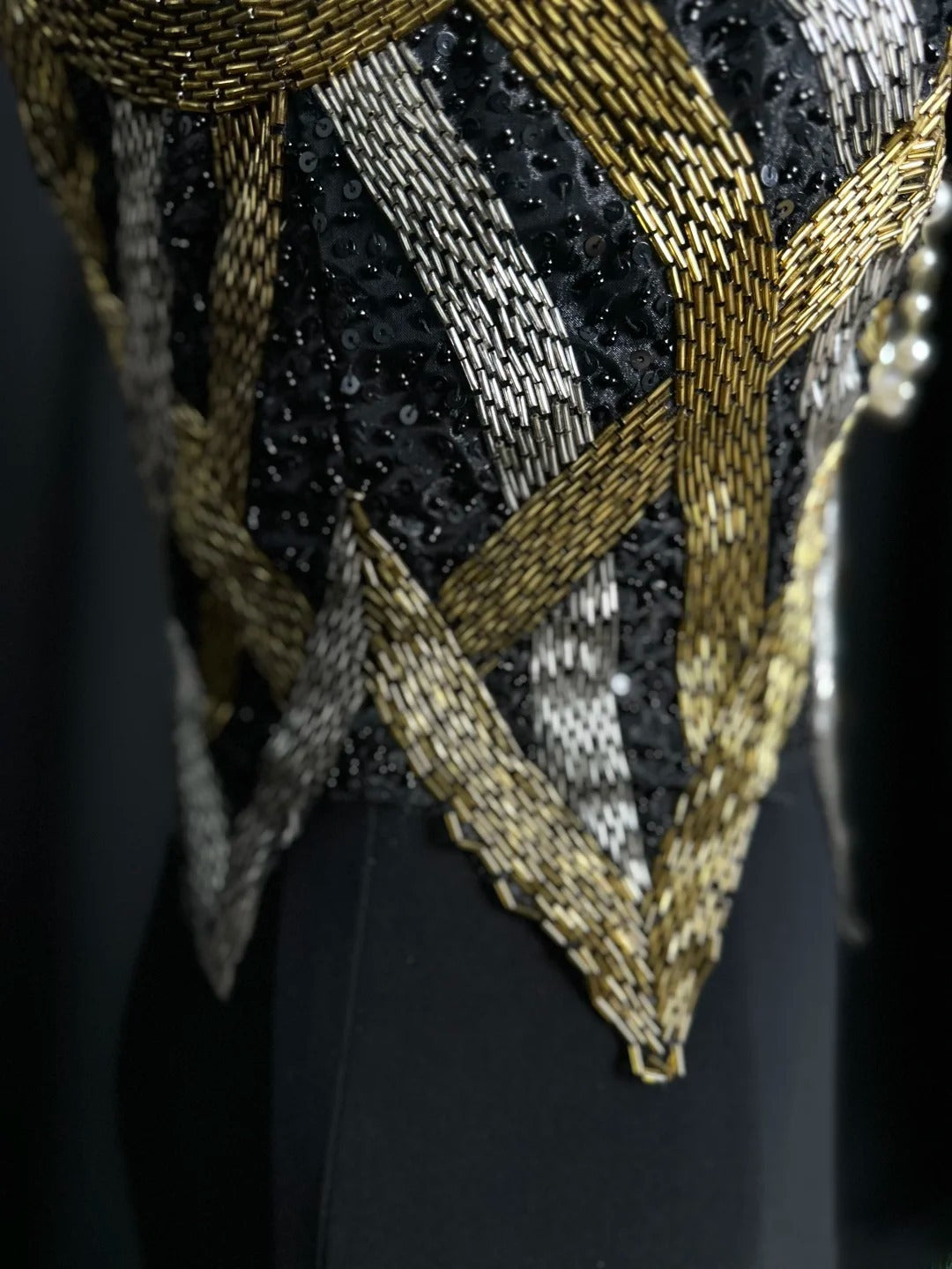 Vintage 80s Prom Dresses Mermaid V Neckline Black Chiffon With Gold Beaded Long Evening Dress Formal Outfits RB5904