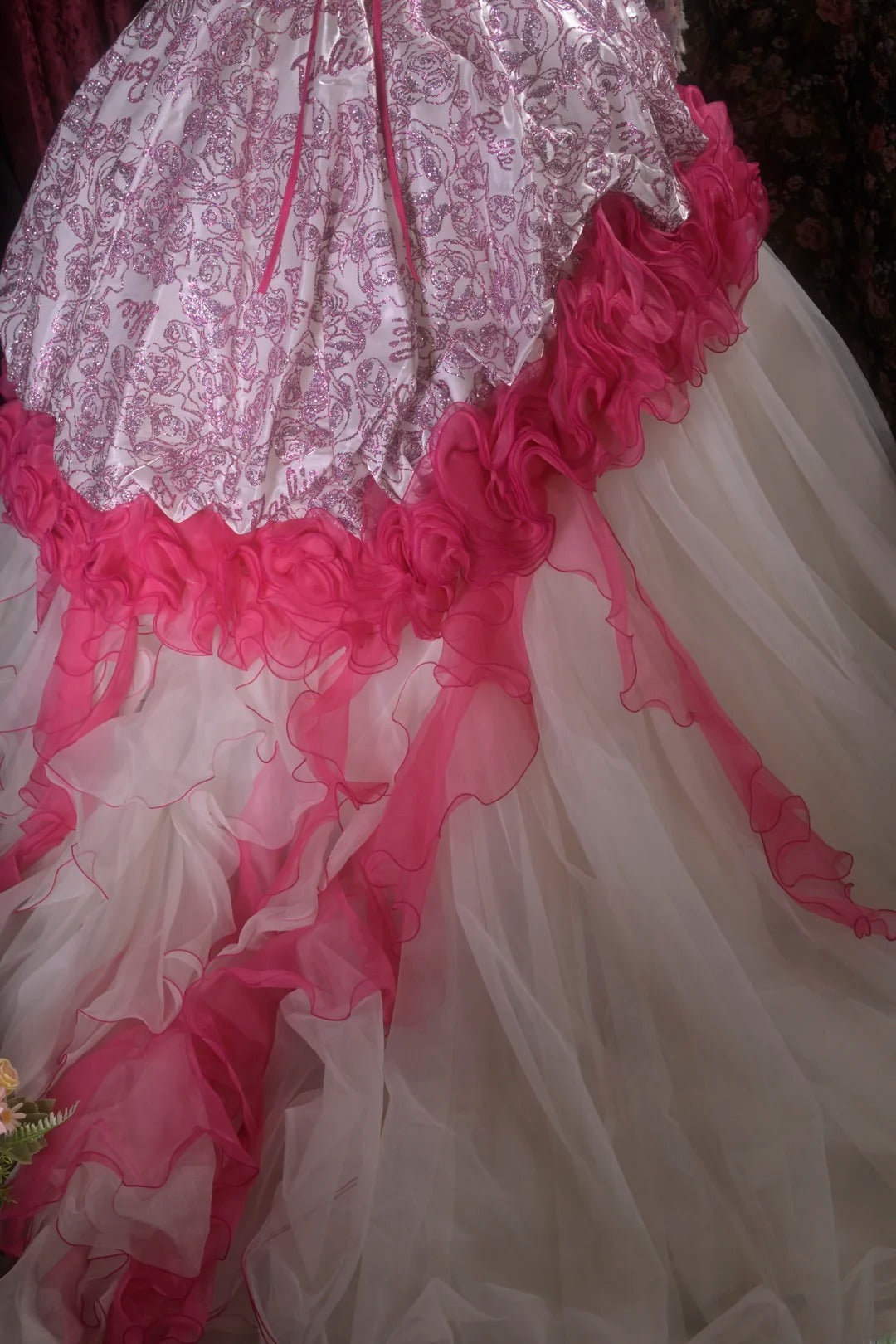 Pretty Ball Gown Strapless Pink Sequin With Tiered Long Quince Dress Quinceanera Dresses Formal Birthday Outfits RB8115