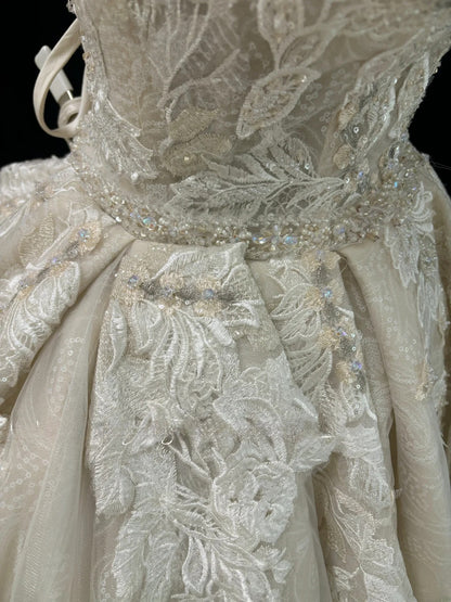 Vintage Ball Gown Spaghetti Straps Cream Ivory Tulle With Beading Lace Long Brides Gown Bridal Dress Wedding Dresses Style RB7470