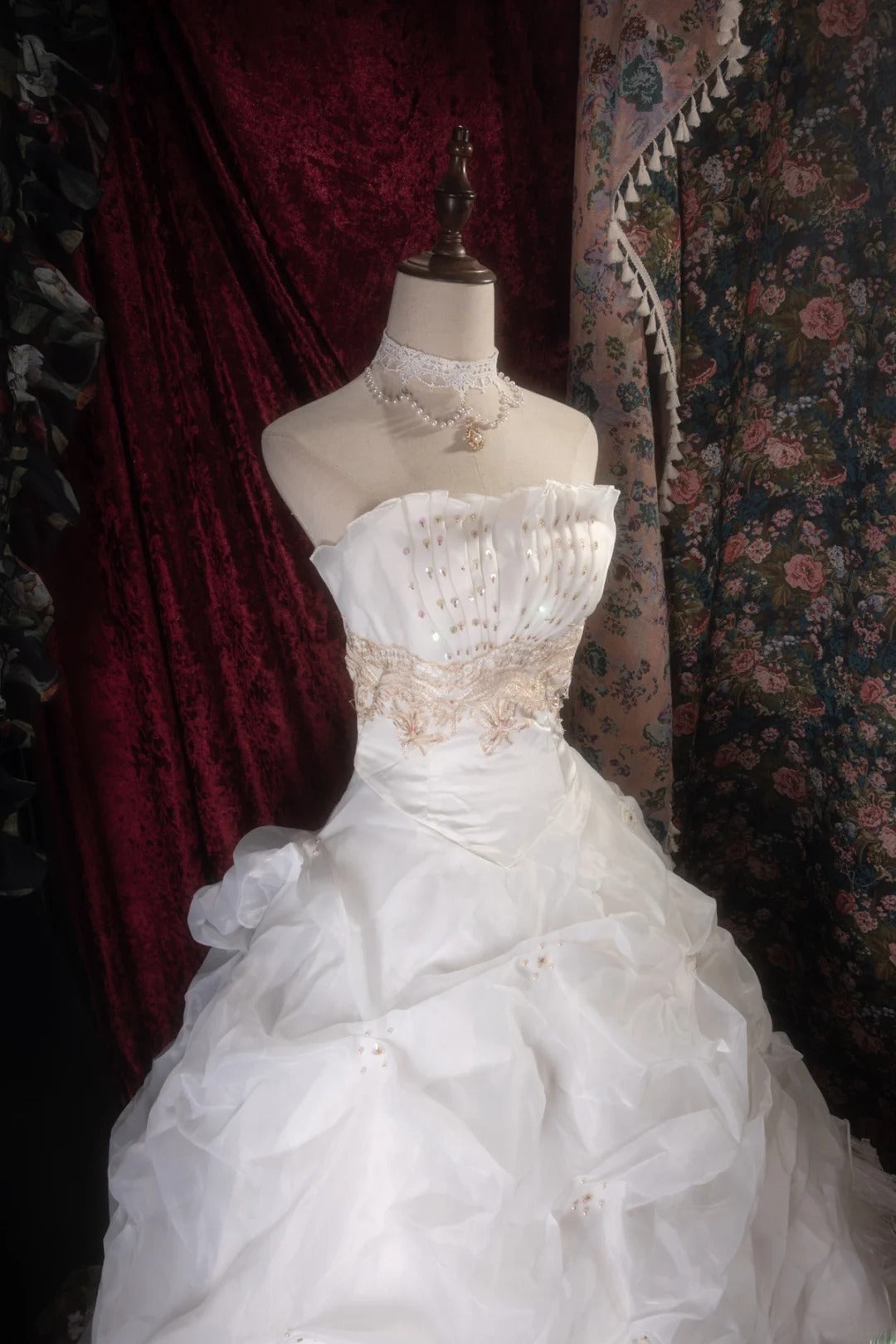 Cute Ball Gown Strapless White Tulle With Beading Long Quince Dress Quinceanera Dresses Formal Birthday Outfits RB8121