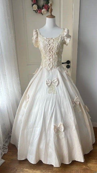 Modest Sweet 16 Dress Long Satin Square Neck With Bow-knot Ball Gown Sweet Sixteen Party Birthday Dresses RC0473