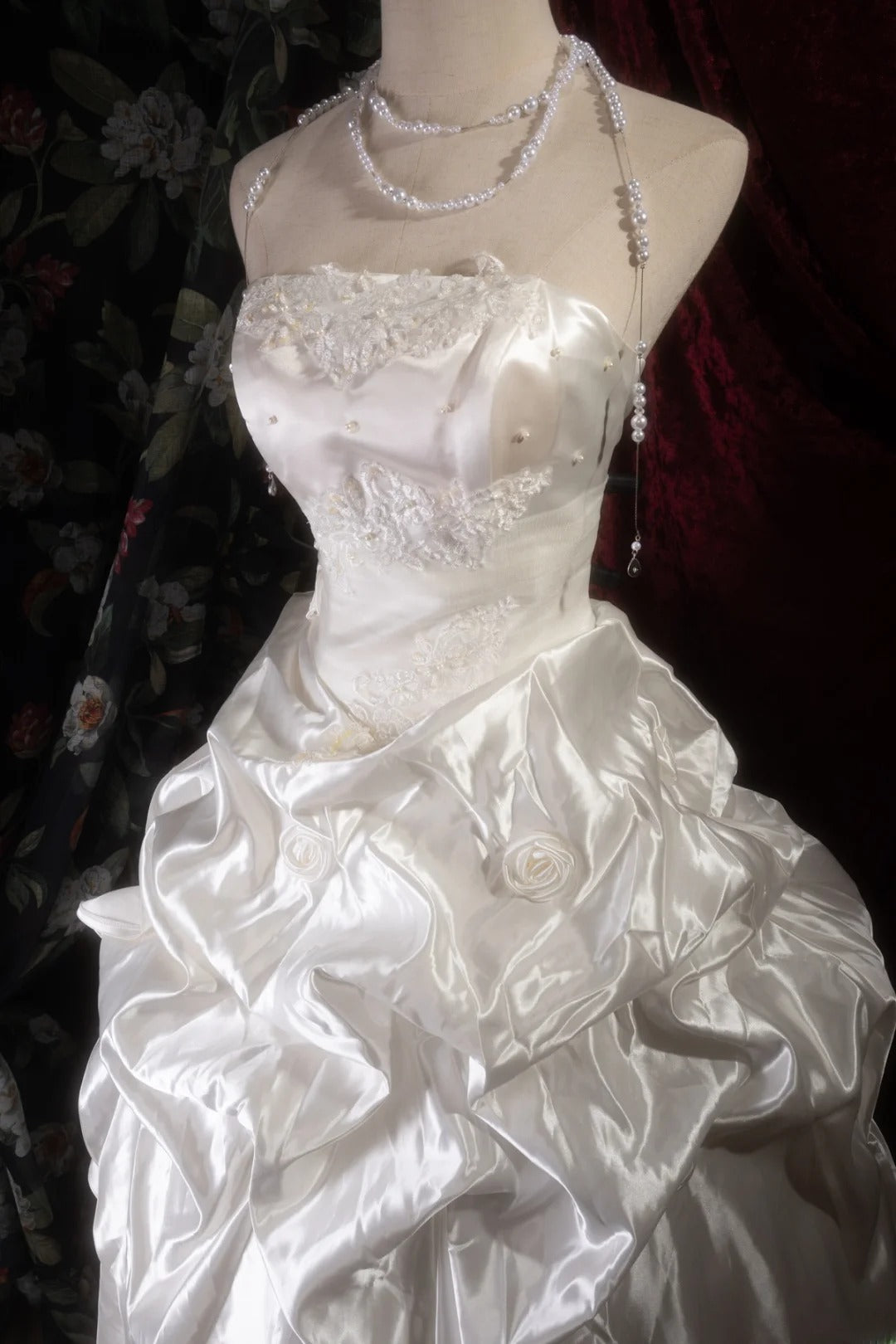 Cute Ball Gown Strapless White Satin With Ruffled Flowers Long Quince Dress Quinceanera Dresses Formal Birthday Outfits RB8123