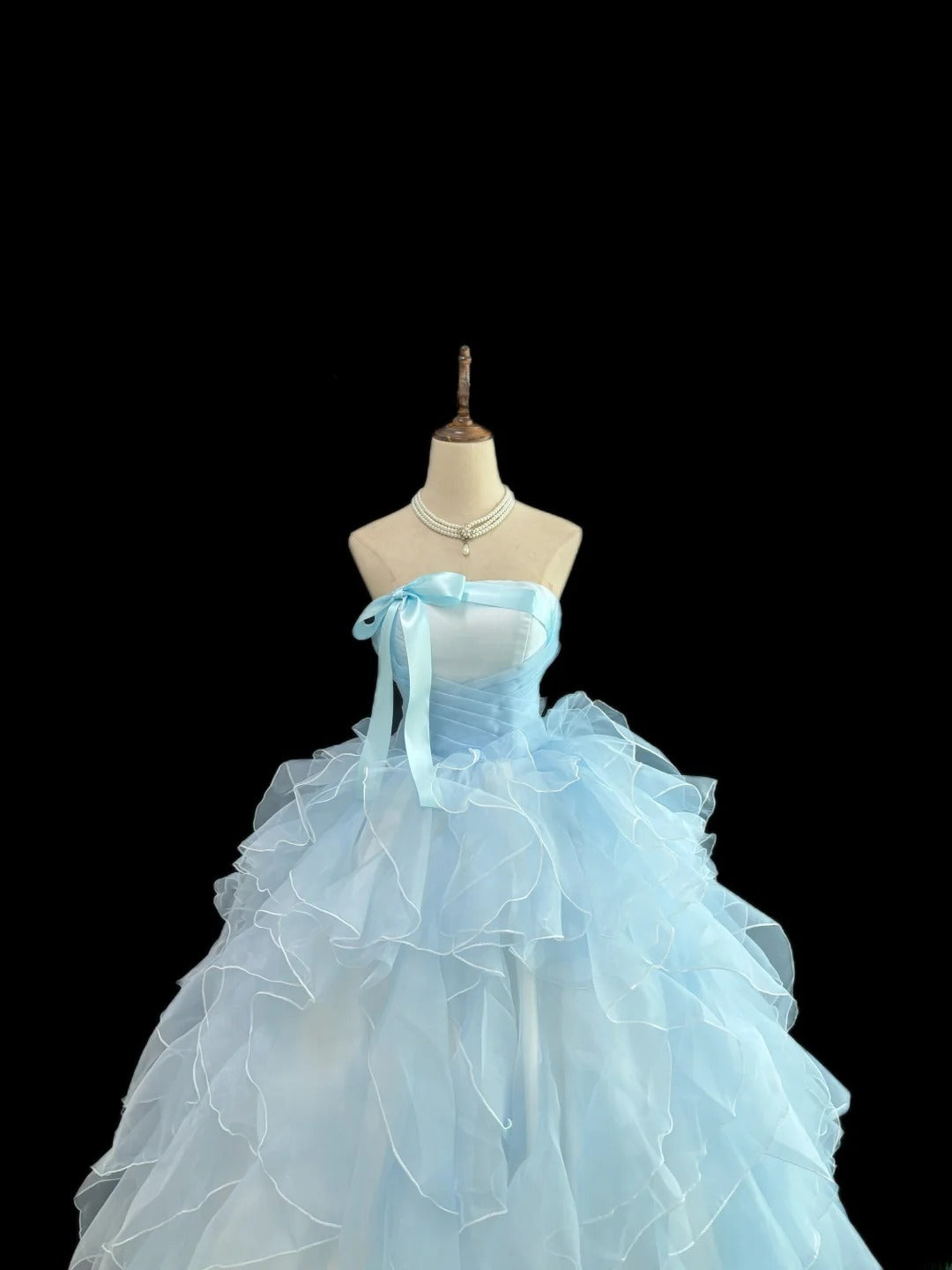 Princess Ball Gown Strapless Blue With Bow-Knot Tiered Layers Quince Dress Voluminous Sweet 16 Sweet Sixteen Outfits Vestido de 15 RB7478