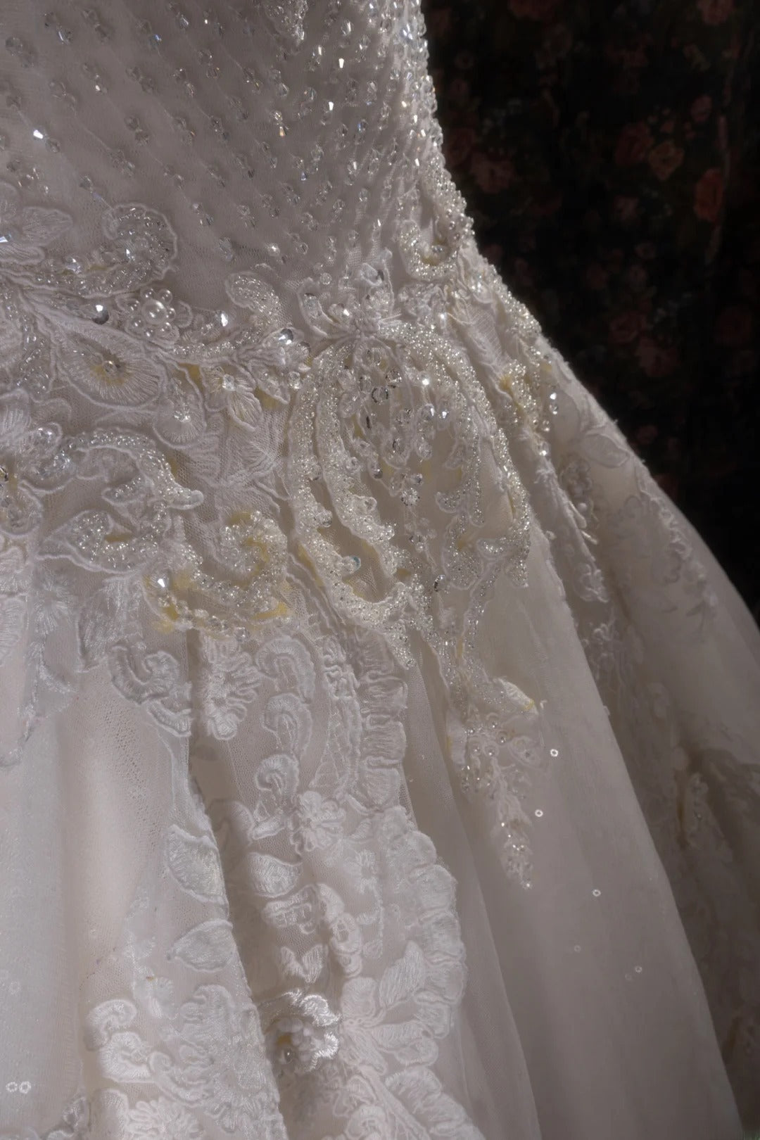 Vintage Ball Gown Off The Shoulder 1950s White Tulle With Lace Long Autumn Brides Gown Bridal Dress Wedding Dresses RB8125