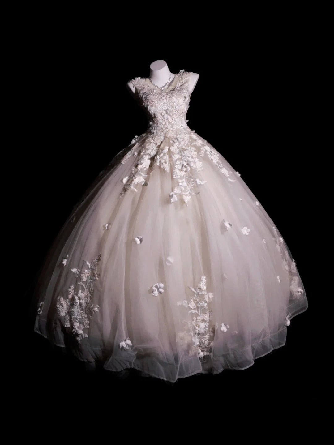 Light Blush Pink Prom Dress Ball Gown V Neck With Appliques Modest Formal Party Gown RB9909