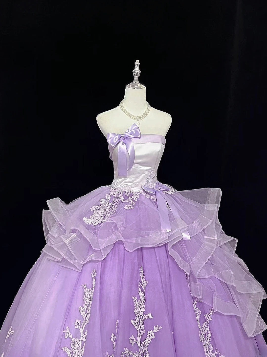 Princess Ball Gown Strapless Lilac With Tiered Layers Lace Quince Dress Voluminous Sweet 16 Sweet Sixteen Outfits Vestido de 15 RB7482