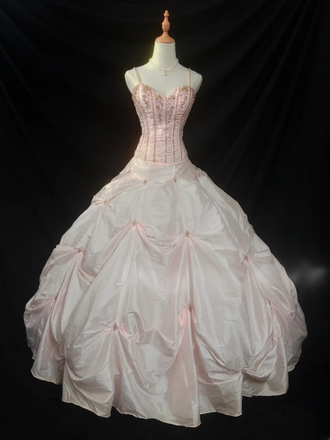 Modest Ball Gown Spaghetti Strap Blush Pink With Beading Sleeveless Long Sweet 16 Dresses Seventeen Quince Dress RB3573