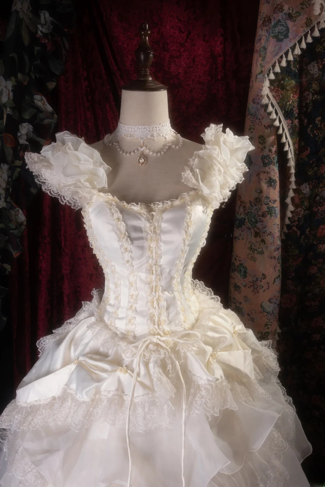 Ball Gown Elegant Luxury Dress & Chic Fashion Square Neck White Lace Quince Dress Quinceanera Dresses Birthday Outfits RB8270